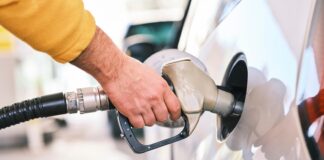 José Rodríguez de Arellano, fundador de gasolineras low cost: “El aditivo no vale para nada. Lo ponemos porque la gente piensa que es bueno” El aditivo de la gasolina no vale para nada