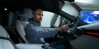 He podido conocer la segunda generación del BMW iX3 y en este vídeo te voy a decir tres cosas que me han dejado alucinado BMW iX3