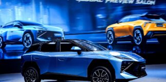 Giro de 180 grados en Omoda: la marca china cambia el nombre de su próximo SUV urbano para Europa. Saluda al nuevo Omoda 4 omoda-4