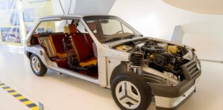Opel Love en Mobility City Zaragoza, la exposición perfecta para encontrar más de 25 piezas icónicas del Museo Opel, y no todo son coches