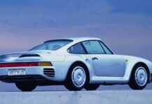 Bill Gates esperó 13 años para conducir su Porsche 959 en Estados Unidos. Gracias a él, se hizo la ley ‘Show and Display’ Porsche 959 Bill Gates