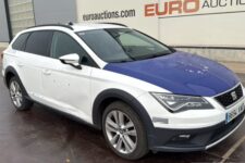 Suasta Seat León coche-patrulla Ertzaintza