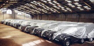 Un empresario británico compró 240 Land Rover Defender por 9 millones de euros cuando la marca anunció su retirada. Ahora tiene un negocio millonario 240 Land Rover Defender