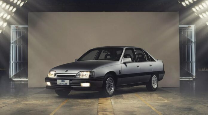 General Motors restaura un Omega de 1994 modificado por Irmscher y en una subasta benéfica alcanza 68.200 euros Omega de 1994 modificado por Irmscher