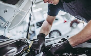 Las tareas de mantenimiento del coche que todo el mundo debería saber hacer tareas mantenimiento todo el mundo debería conocer