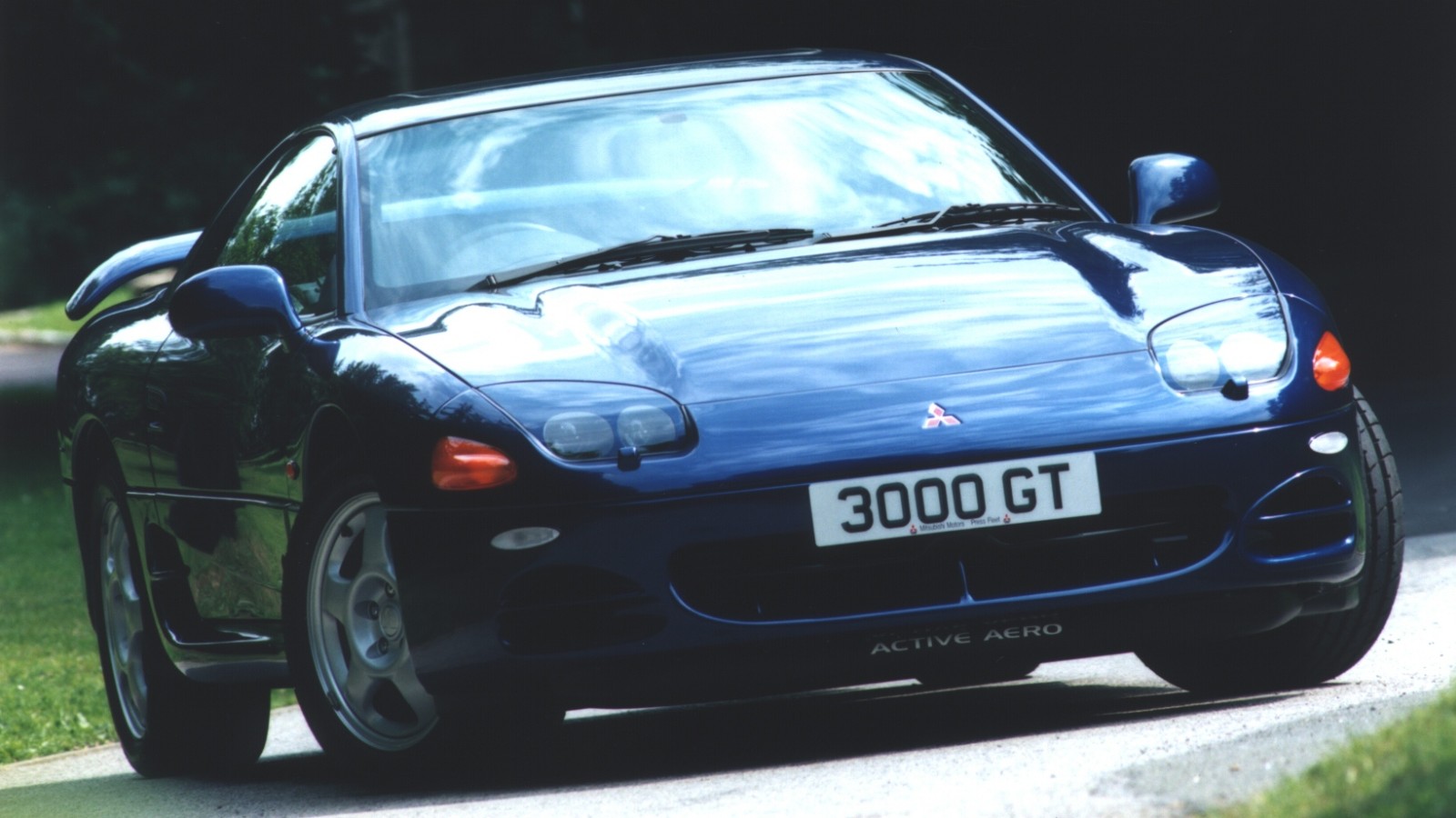 Tribunal revoca indemnización conductor Mitsubishi 3000GT