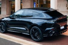 Fernando Alonso Aston Martin DBX S