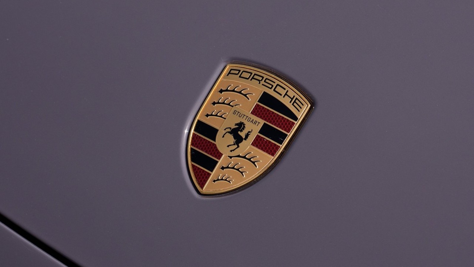 Origen caballo Porsche Ferrari