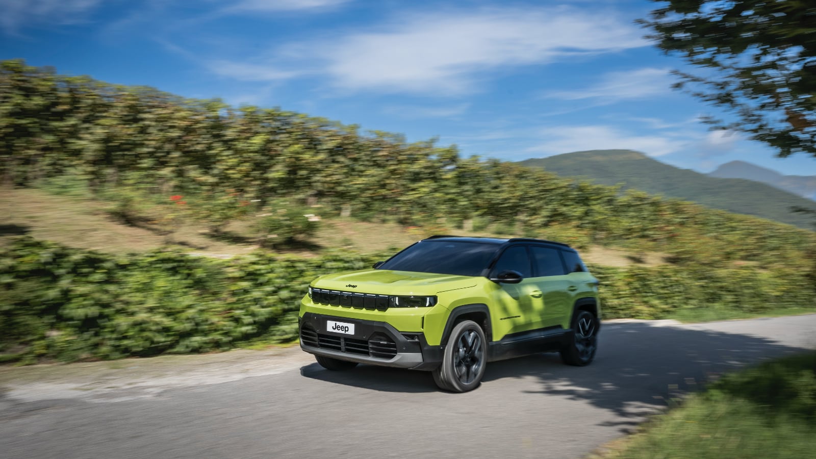 prueba en carretera del Jeep Compass 2026 Eléctrico 213 CV