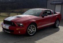 A subasta dos Shelby Mustang GT500 impecables y sin apenas uso, uno de ellos es una unidad muy rara Subasta dos Shelby Mustang GT500