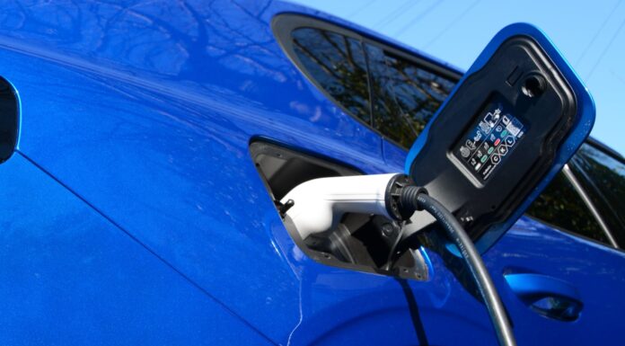 Las ventajas que tiene el coche eléctrico frente a uno de combustión