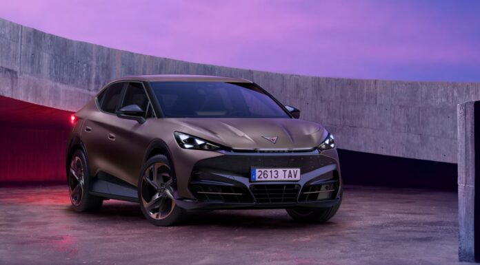 Cupra Tavascan 2026, el SUV eléctrico español se actualiza con una versión de acceso, leve rediseño y mejoras en equipamiento Cupra Tavascan 2026