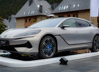 El Denza Z9GT estrenará en Europa el revolucionario sistema de carga ultrarrápida Flash Charging de BYD que promete “un lleno” en apenas 9 minutos Denza Z9GT