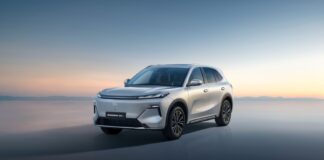 Geely desembarca en España con dos modelos, Geely E5 y Starray EM-i, un eléctrico y un híbrido enchufable Geely España