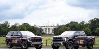 El ICE compró 2.500 coches patrulla y los agentes no quieren conducirlos porque son demasiado llamativos. No quieren que se sepa lo que hacen ICE coches patrulla