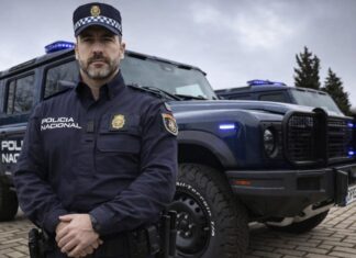 La Policía Nacional sí sabe: compra diez Ineos Grenadier que prestarán servicio en las UIP nuevos coches Ineos Grenadier de la Policía Nacional