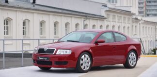 Skoda Tudor Concept, el Superb coupé que se perdió en la India y se encontró en una estación de tren Skoda Tudor