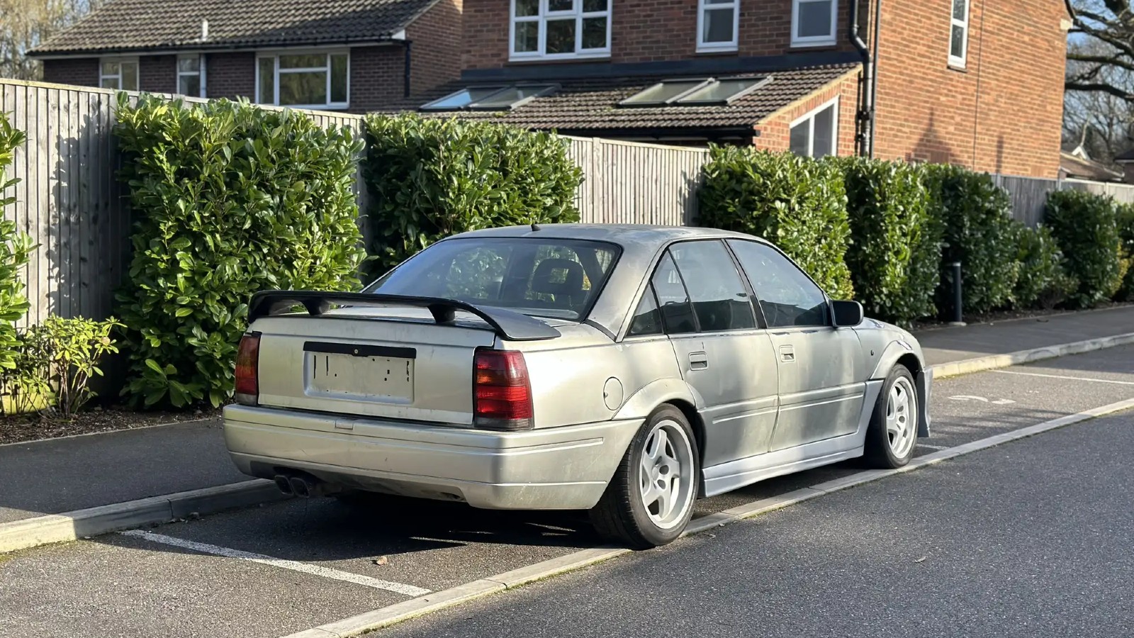 Subasta Vauxhall Lotus Carlton Sultán Brunéi