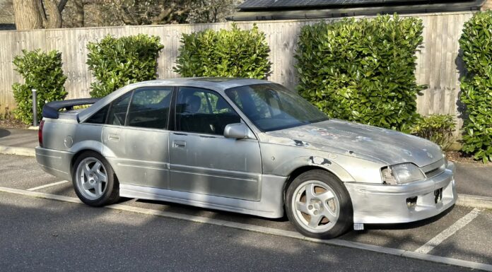 A subasta un Vauxhall Lotus Carlton con tan solo 33.318 km que perteneció al Sultán de Brunéi Subasta Vauxhall Lotus Carlton Sultán Brunéi