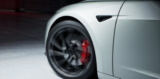 Tesla patenta un sistema para evitar el sobrecalentamiento de los frenos, pero no te gustará cómo lo consigue tesla-patenta-sistema-evitar-sobrecalentamiento-frenos