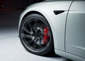 Tesla patenta un sistema para evitar el sobrecalentamiento de los frenos, pero no te gustará cómo lo consigue tesla-patenta-sistema-evitar-sobrecalentamiento-frenos