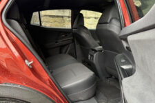 Toyota C-H+ asientos traseros