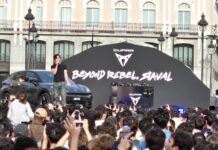 CUPRA consigue lo que parecía imposible: mete un Raval y monta un concierto en medio de la Puerta del Sol CUPRA concierto en Puerta del Sol