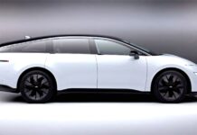 Desvelan el SUV eléctrico de siete plazas y 563 kilómetros de autonomía que Ford canceló en 2024 y que ahora se utiliza como prototipo de investigación Ford de 7 plazas eléctrico