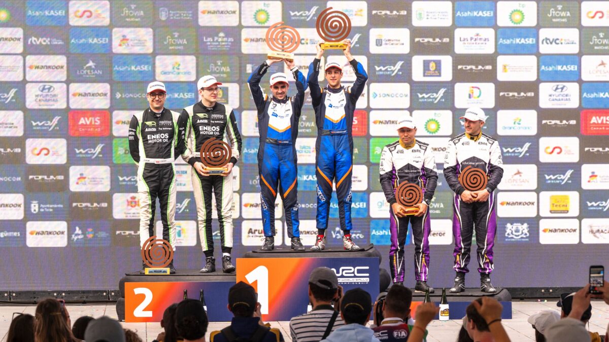 Gil Membrado en el podio final Rally Islas Canarias 2016