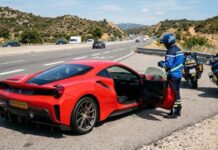 Interceptan a un jubilado circulando a 256 km/h con un Ferrari en un tramo limitado a 130 Jubilado en un Ferrari a 256 km/h