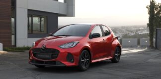 Mazda2 Hybrid 2026, ligero rediseño y mejoras de equipamiento para el utilitario japonés Mazda2 Hybrid 2026