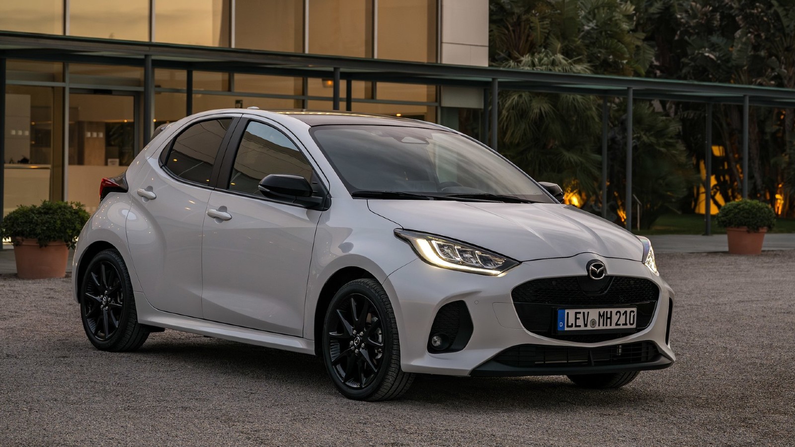 Mazda2 Hybrid 2026