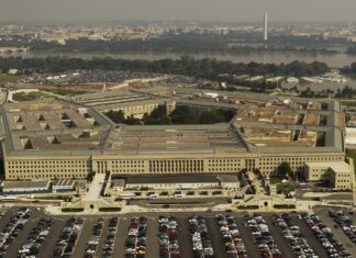 El Pentágono quiere que los fabricantes de coches construyan menos automóviles y más armas Pentágono quiere que los fabricantes de coches construyan menos automóviles y más armas