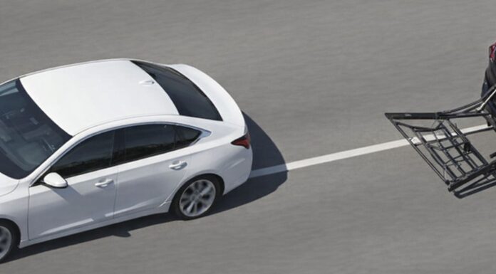 La Policía utiliza un coche especial para ‘cazar’ a un sospechoso tras media hora de persecución, pero la operación termina en tragedia