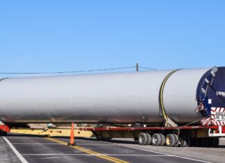 El plan colosal para transportar el petróleo por carretera a través de 10.000 camiones cisterna y evitar el Estrecho de Ormuz Plan para transportar petróleo por carretera