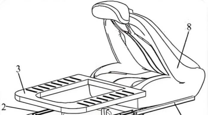 Esta marca china que vende coches en España y que hemos probado ha patentado un inodoro para automóviles Seres patenta un inodoro para automóviles