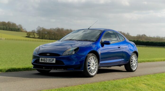 A subasta un raro Ford Racing Puma del 2000 del que solamente se construyeron 500 unidades Subasta Ford Racing Puma