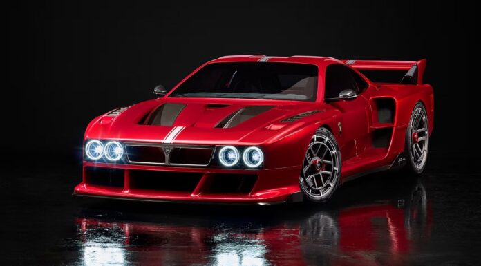 Este Kimera K9 no es un restomod, sino un proyecto original y tiene un motor V8 de Koenigsegg Kimera K9