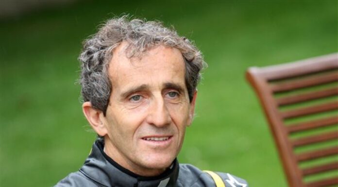 Alain Prost, expiloto de Fórmula 1 y cuatro veces campeón del mundo, resulta herido tras un violento robo en su casa de Suiza Alain Prost sufre un robo