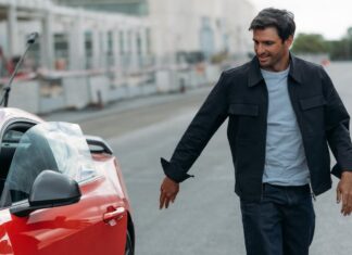 Carlos Sainz prueba el circuito de MadRing en un Ford Mustang GT: “De Madrid al Cielo” Carlos Sainz prueba el circuito de MadRing en un Ford Mustang GT