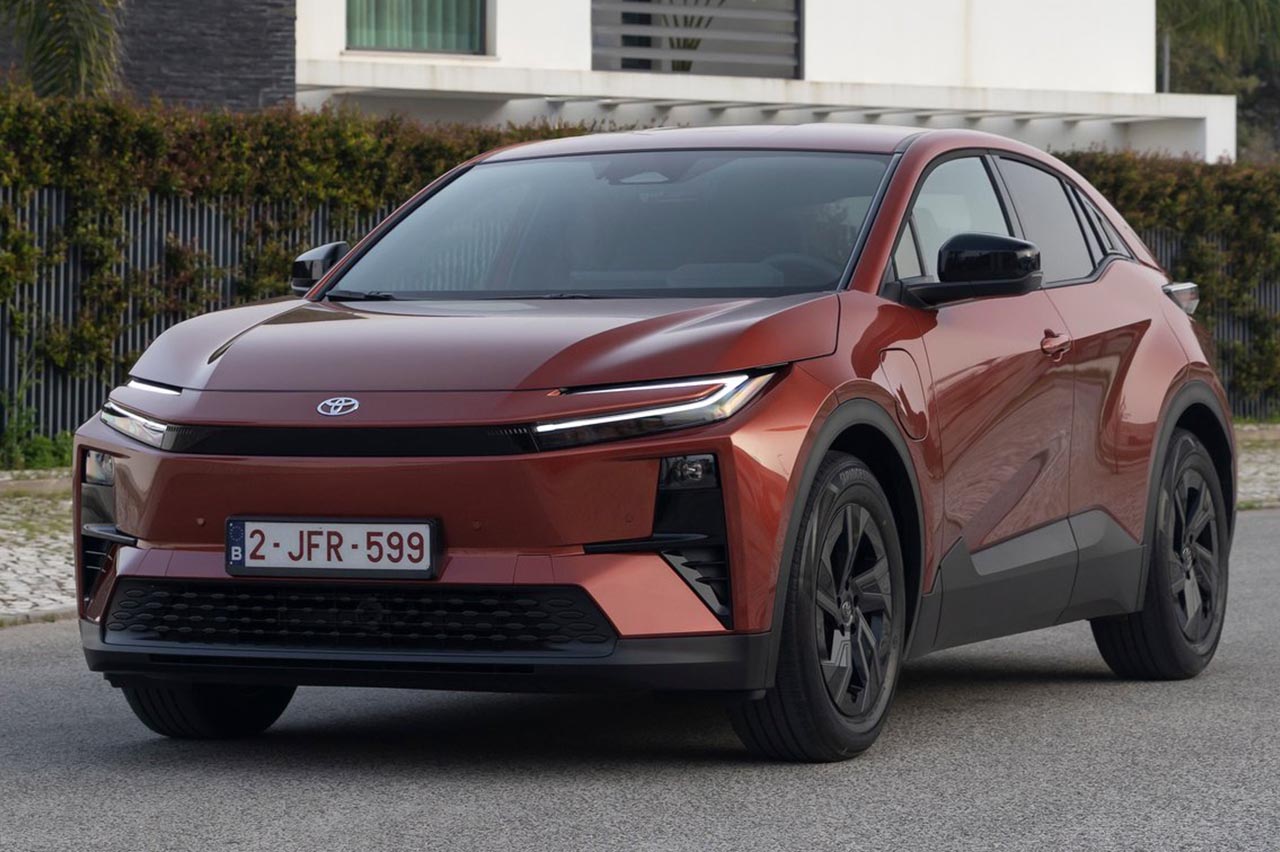 coches mas vendidos abril 2026 españa 
