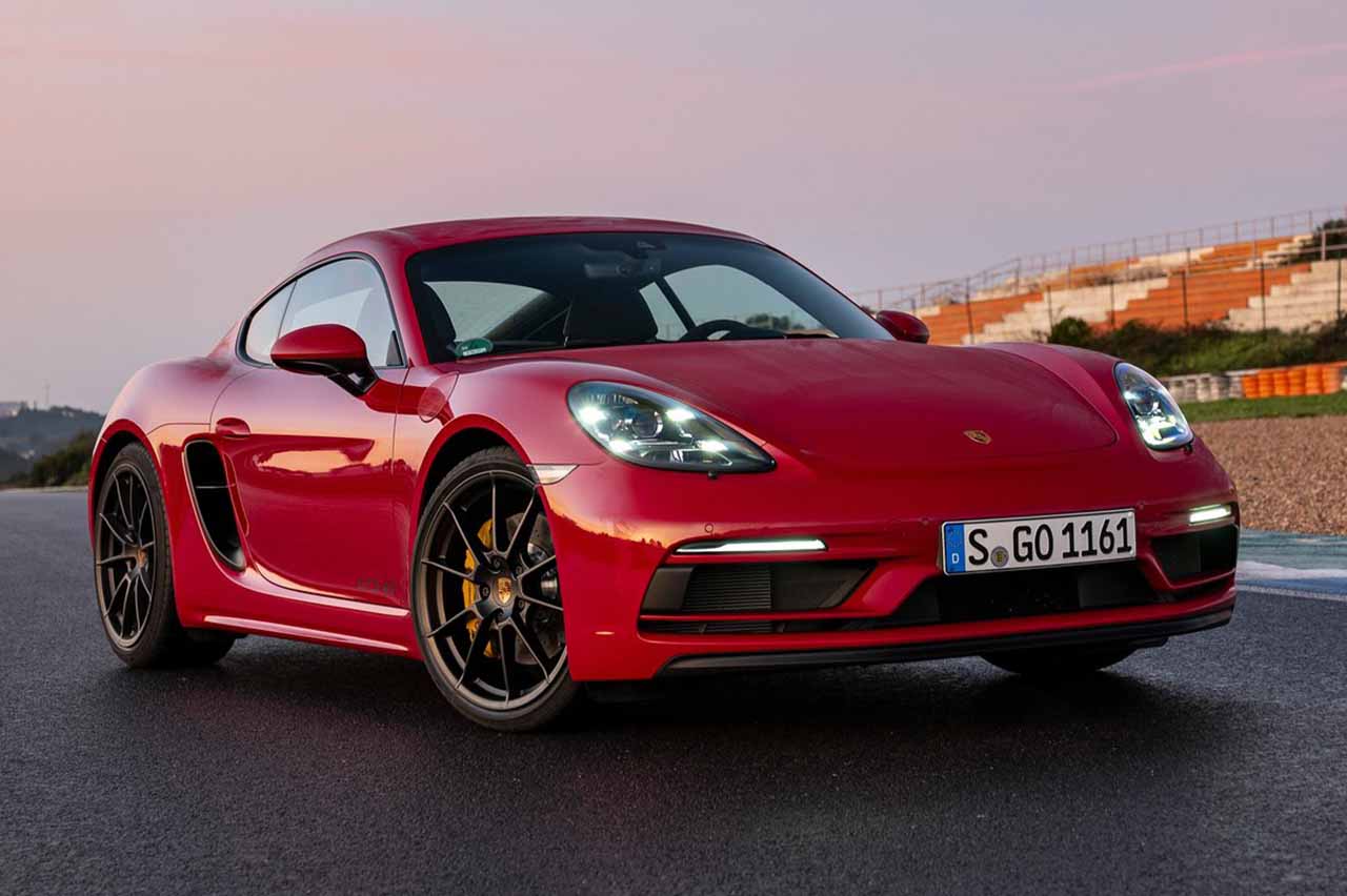 cuánto ganan las marcas de coches con sus deportivos