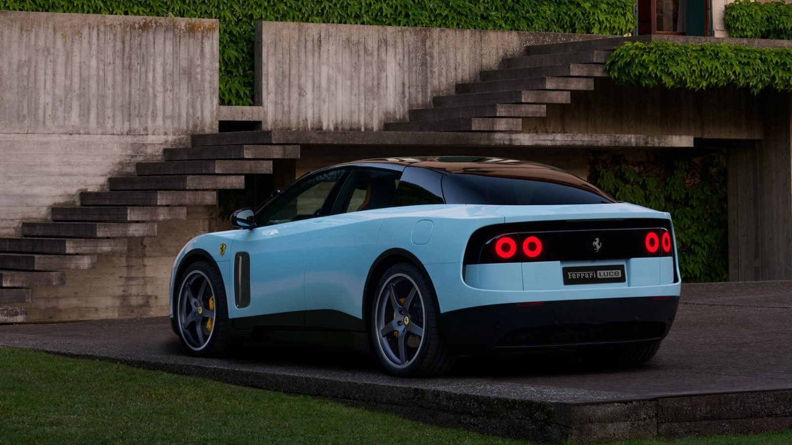 Ferrari Luce