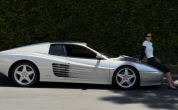 Kendall Jenner presume de su espectacular Ferrari 512 TR Kendall Jenner Ferrari 512 TR