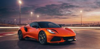 Lotus Emira 420 Sport con paquete Lightweight Handling, más ligero, potente y aerodinámico Lotus Emira 420 Sport