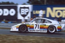 Porsche 935 K3 Apple Computer