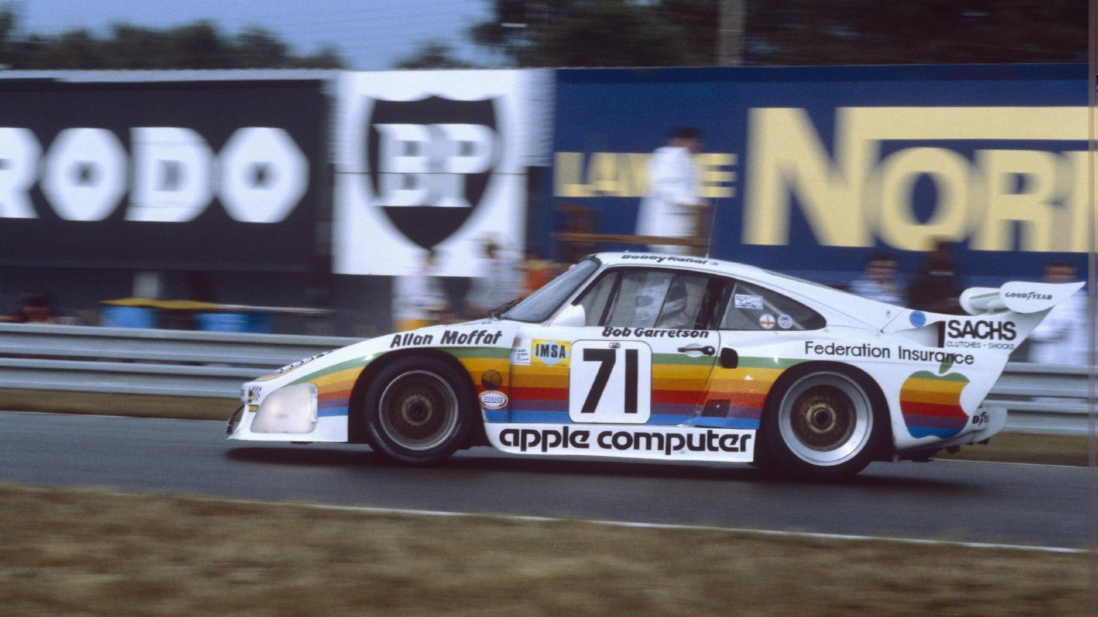 Porsche 935 K3 Apple Computer