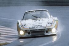 Porsche 935 K3 Apple Computer
