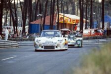 Porsche 935 K3 Apple Computer