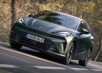 He probado el CUPRA Raval VZ: "Me parece un coche perfectamente resuelto a nivel de chasis, frenos, consumo y autonomía" prueba del CUPRA Raval VZ